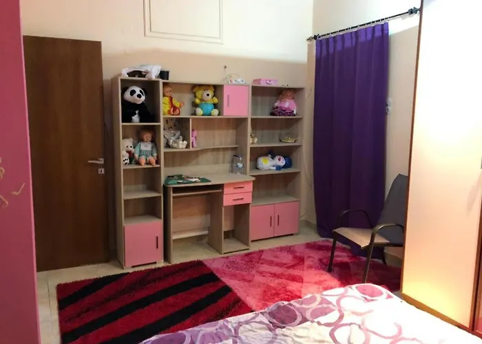 아파트 Iridas Center